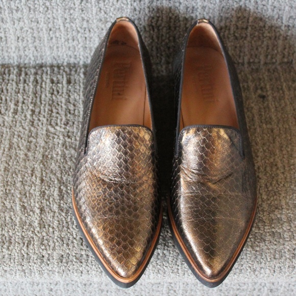 NWOT Pertini slip-on loafer shoes. - Picture 2 of 8